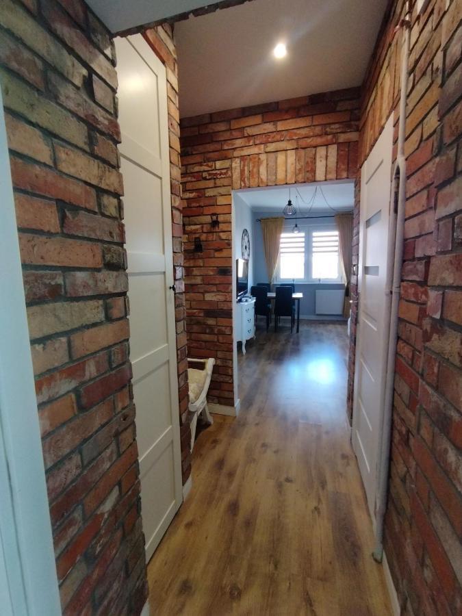 Apartament Przy Zamku Krzyzackim 말보르크 외부 사진